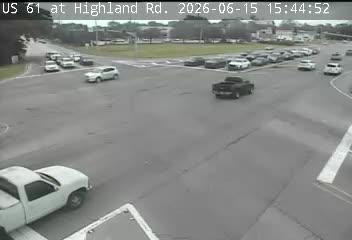 Traffic closest to this camera is traveling southbound on US 61.