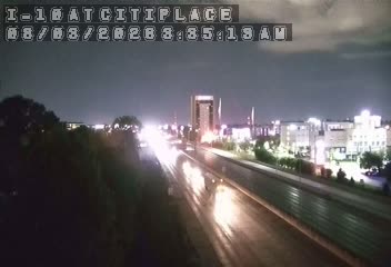 Traffic closest to this camera is traveling westbound on I-10.