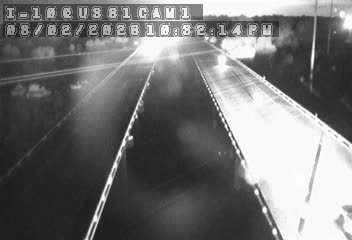 This camera is located in the median of I-10.