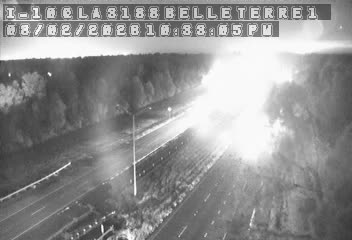 Traffic closest to this camera is traveling west on I-10