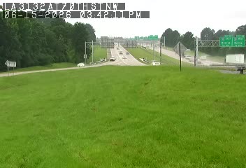 Traffic closest to this camera is traveling westbound on LA 3132.